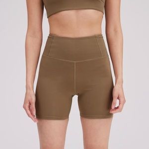 🚫 SOLD 🚫 | Girlfriend Collective Beachwood FLOAT High-Rise Run Short, S